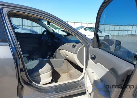 2012 Ford Fusion Se z USA, uszkodzony, nr VIN 3FAHP0HAXCR428387